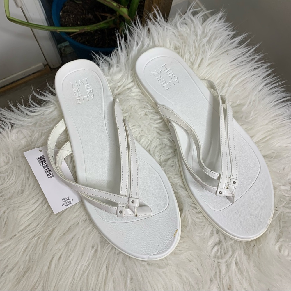 Naturalizer White Flip Flop Sandals